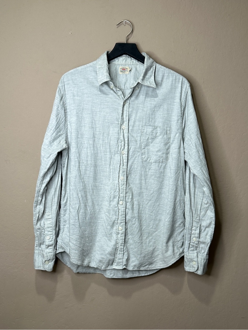 Faherty Shirt Mens Large Blue Chambray Long Sleeve Button Up Lightweight Casual